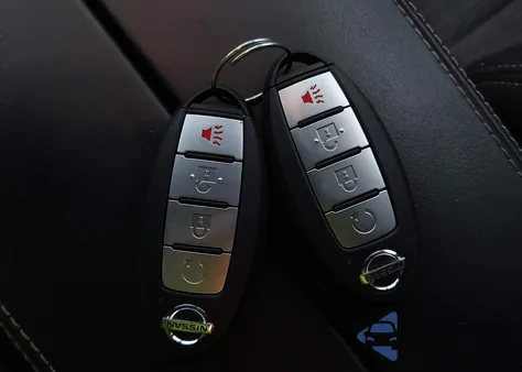 2021 Nissan Rogue Sv Intelligent Awd z USA, uszkodzony, nr VIN 5N1AT3BB0MC774583